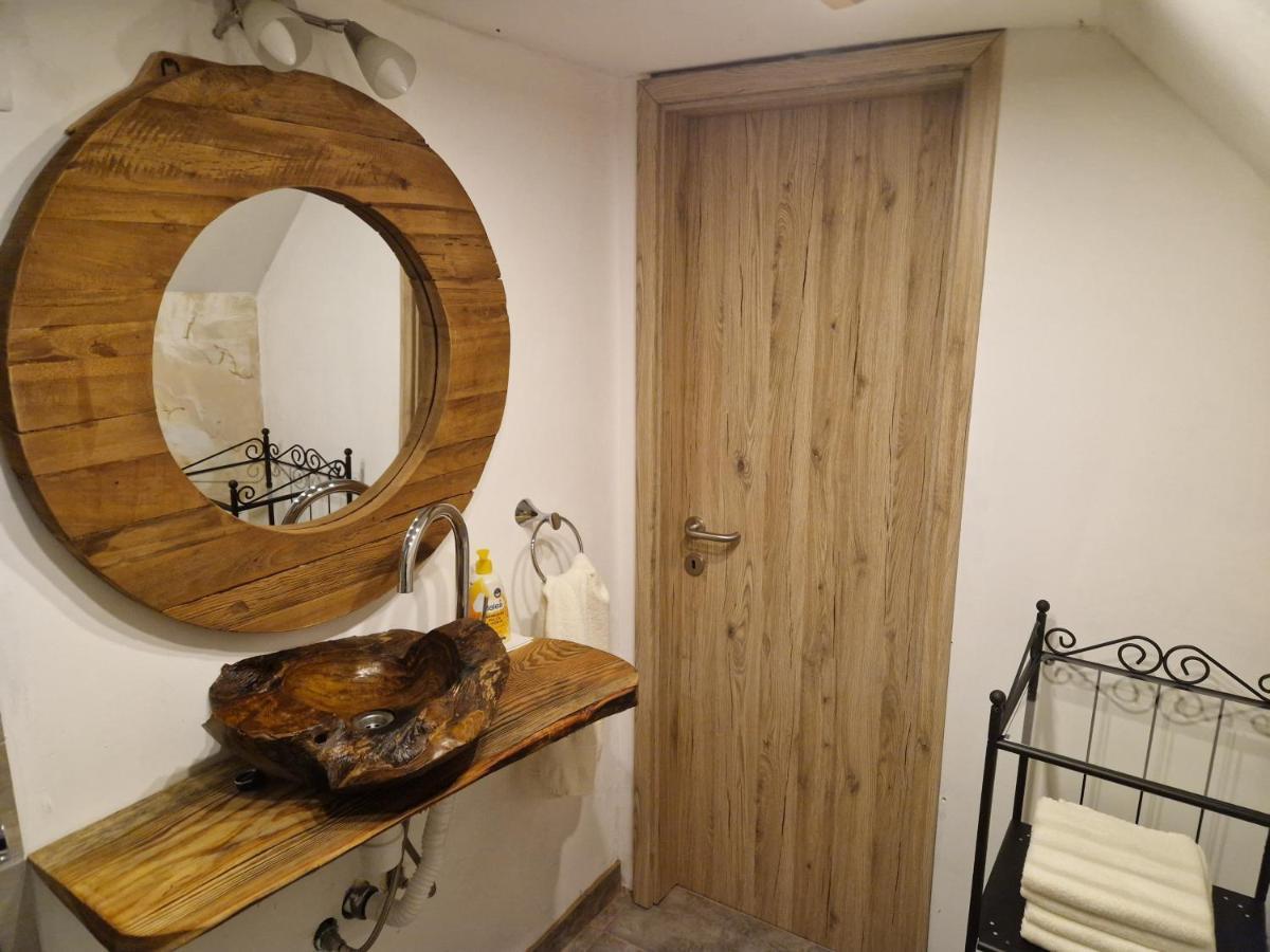 Appartement Koca Na Pikovem à Crna na Koroskem Extérieur photo