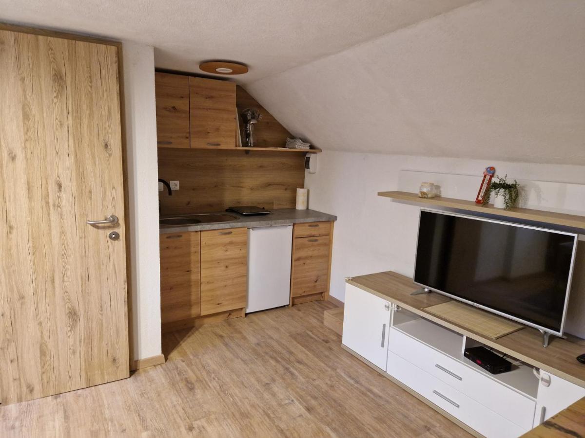 Appartement Koca Na Pikovem à Crna na Koroskem Extérieur photo