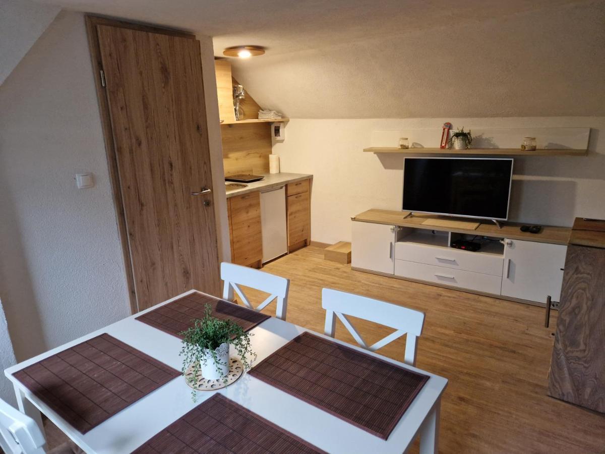 Appartement Koca Na Pikovem à Crna na Koroskem Extérieur photo